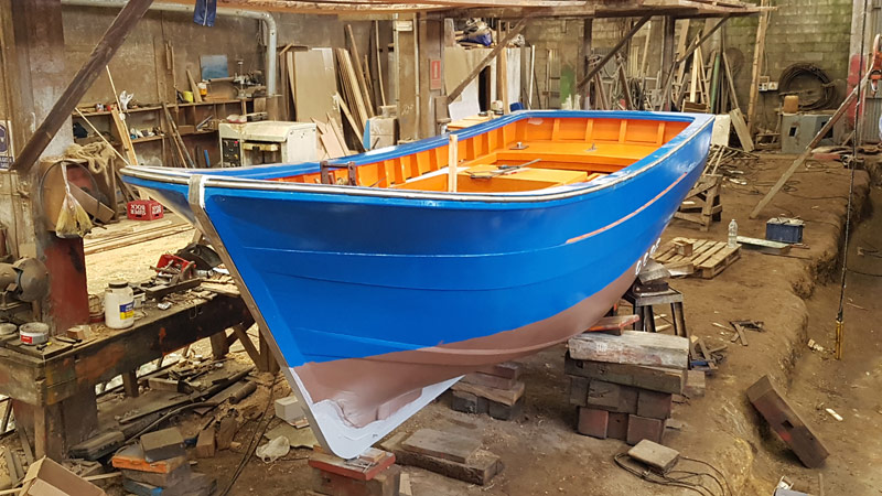 Catoira Shipyard is building a new fishing boat.