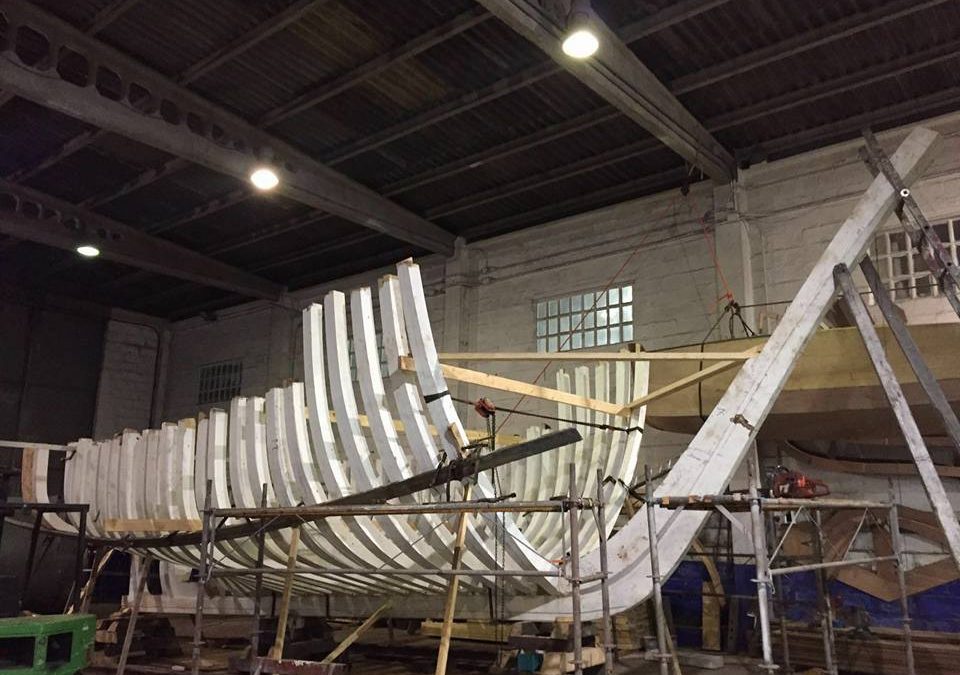 Triñanes shipyard builds a fishing boat.